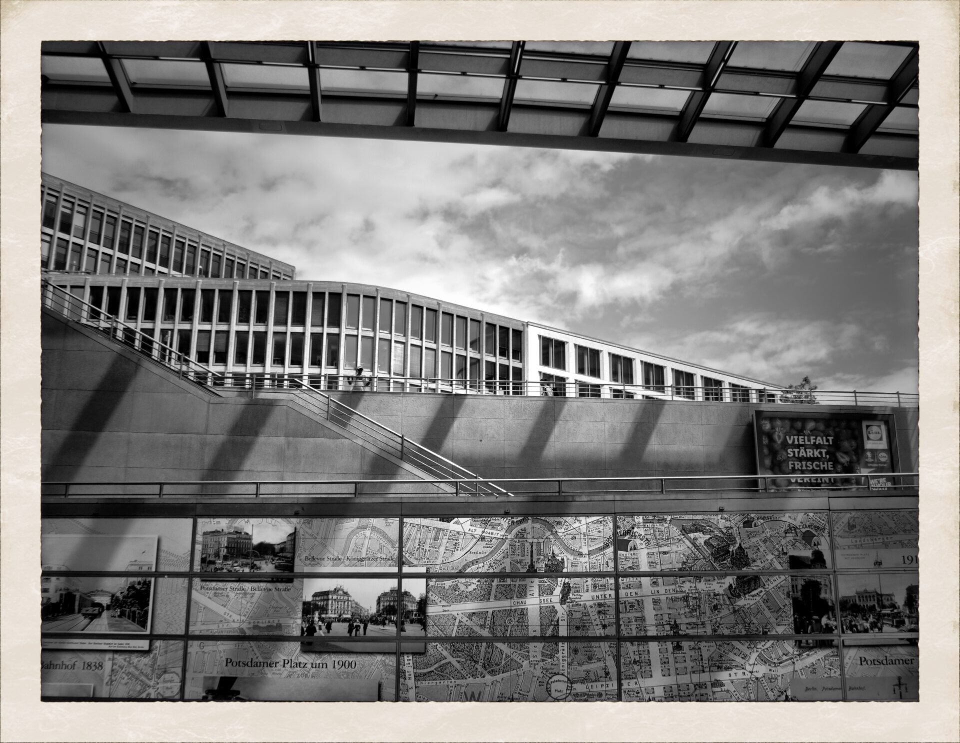 Potsdamer Platz - Bahnhof innen